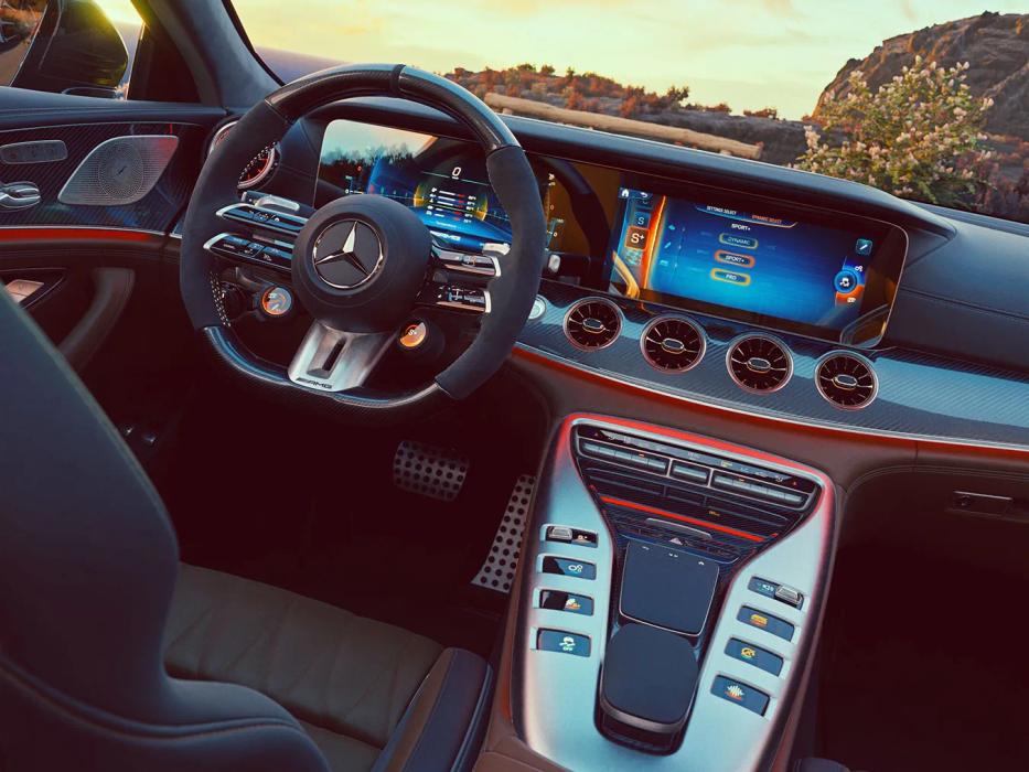 Mercedes-AMG GT 63 SE Performance interior.