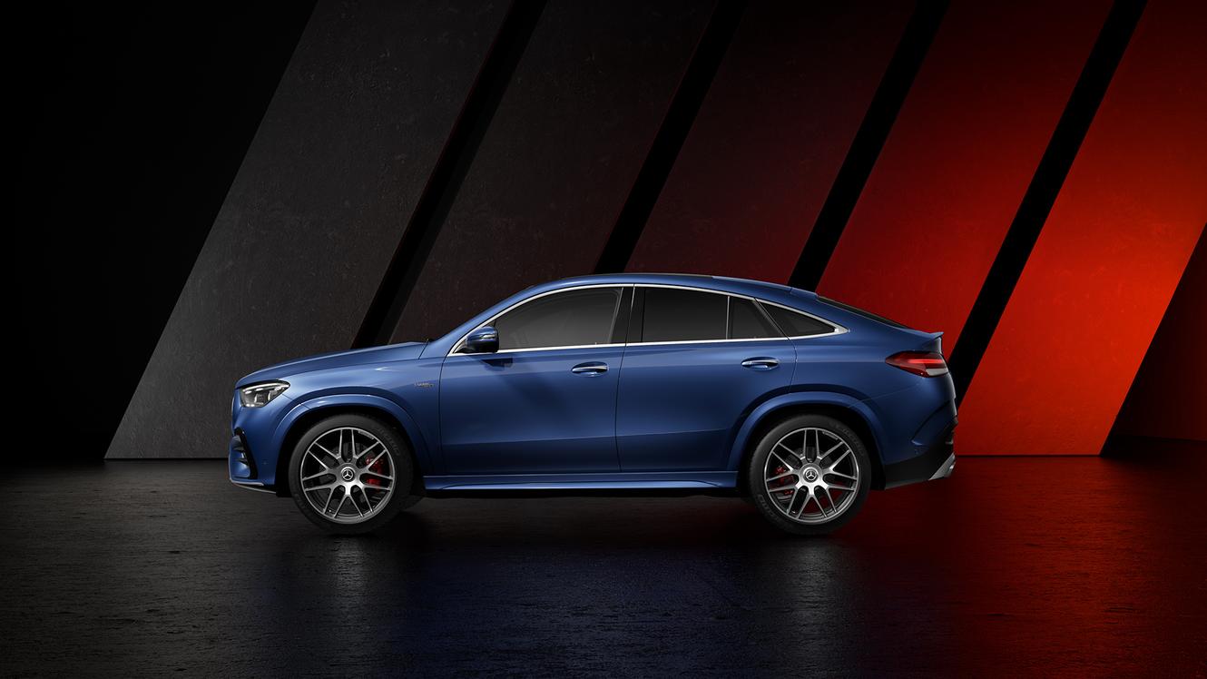 Side view of the Mercedes-AMG GLE 53 Coupé.