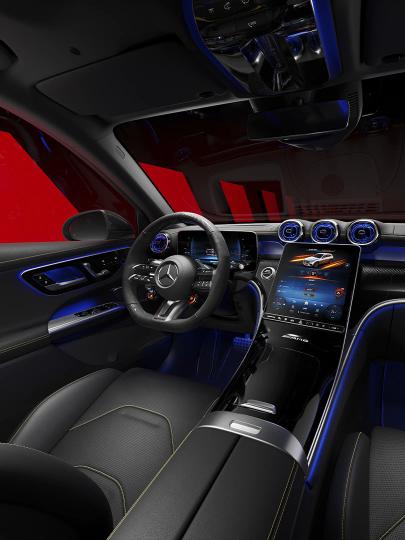Interior of the new Mercedes-AMG GLC 63 S E PERFORMANCE.